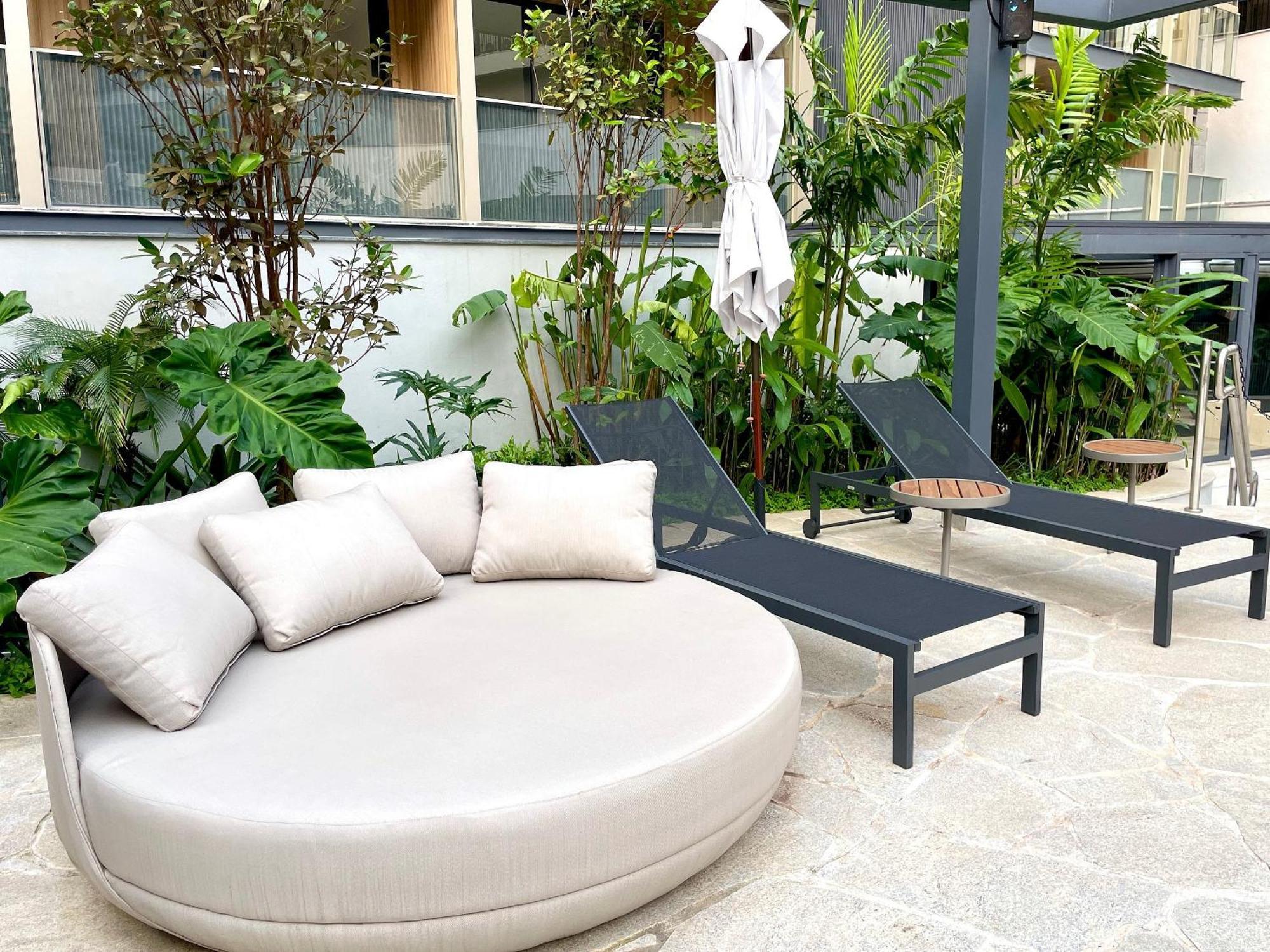 Apartamento Leblon - Moderno Com Piscina E Academia.
