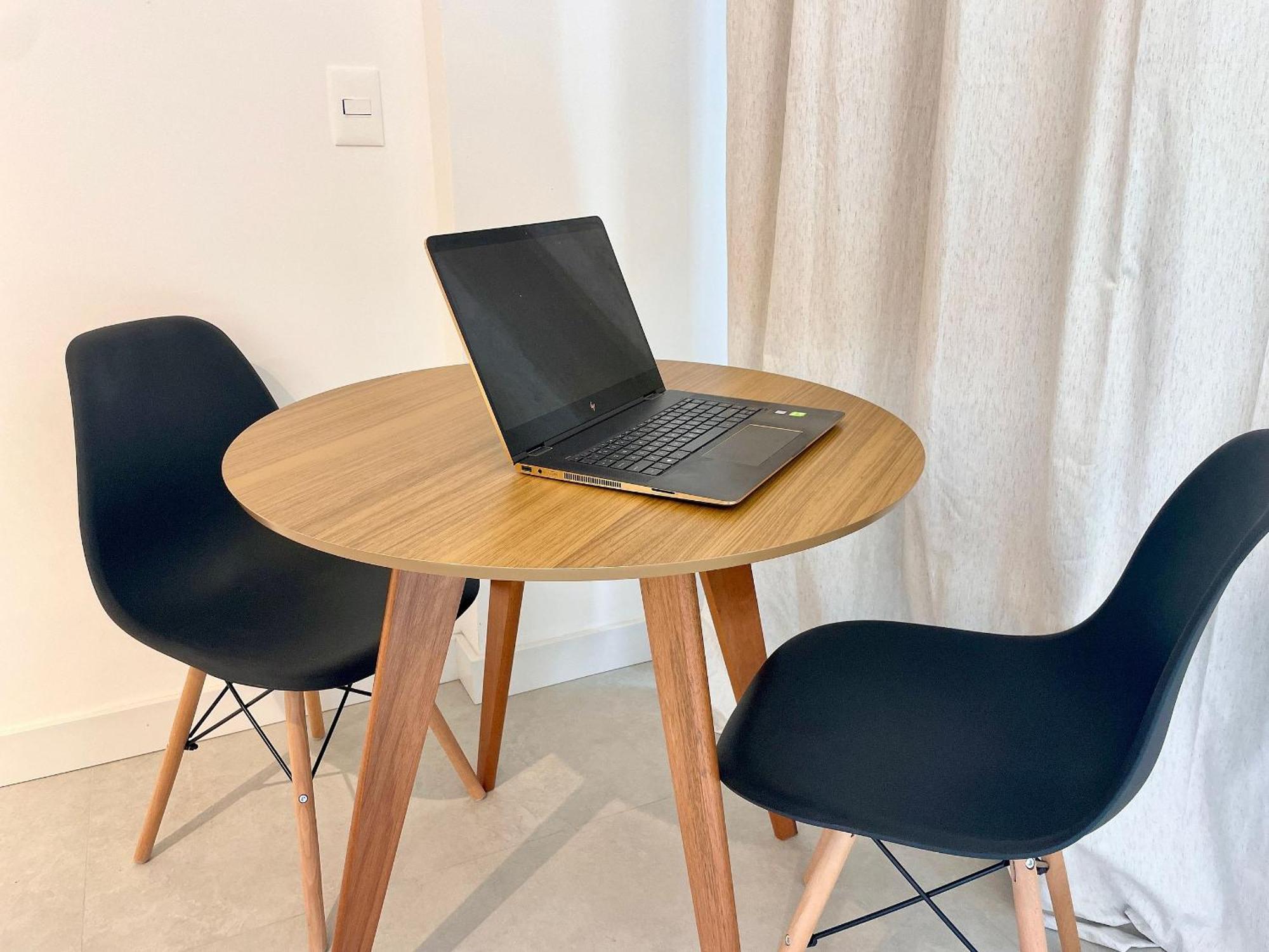 Apartamento Leblon - Moderno Com Piscina E Academia. *