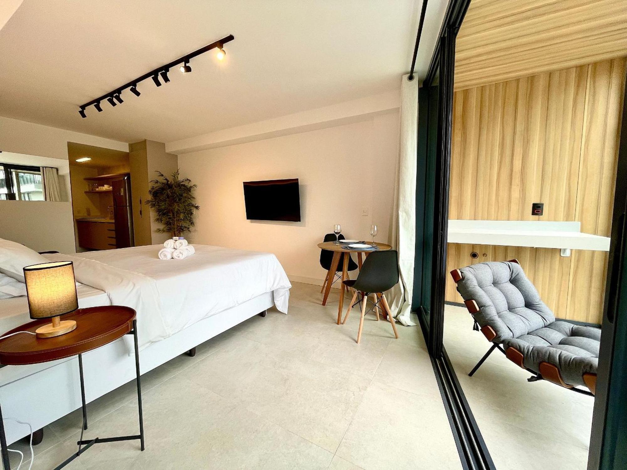 Leblon - Moderno Com Piscina E Academia. Apartamento