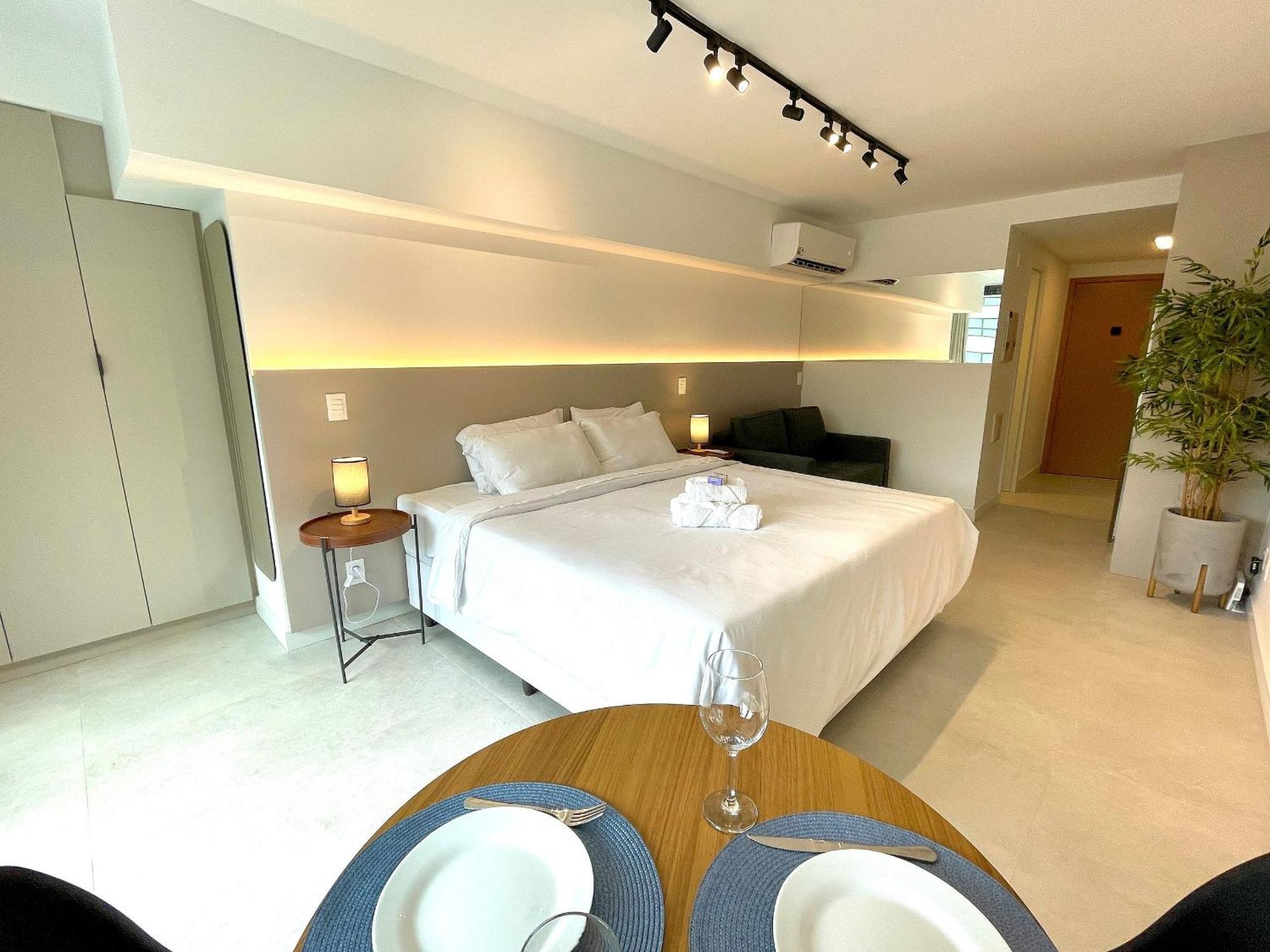 Apartamento Leblon - Moderno Com Piscina E Academia. Rio de Janeiro