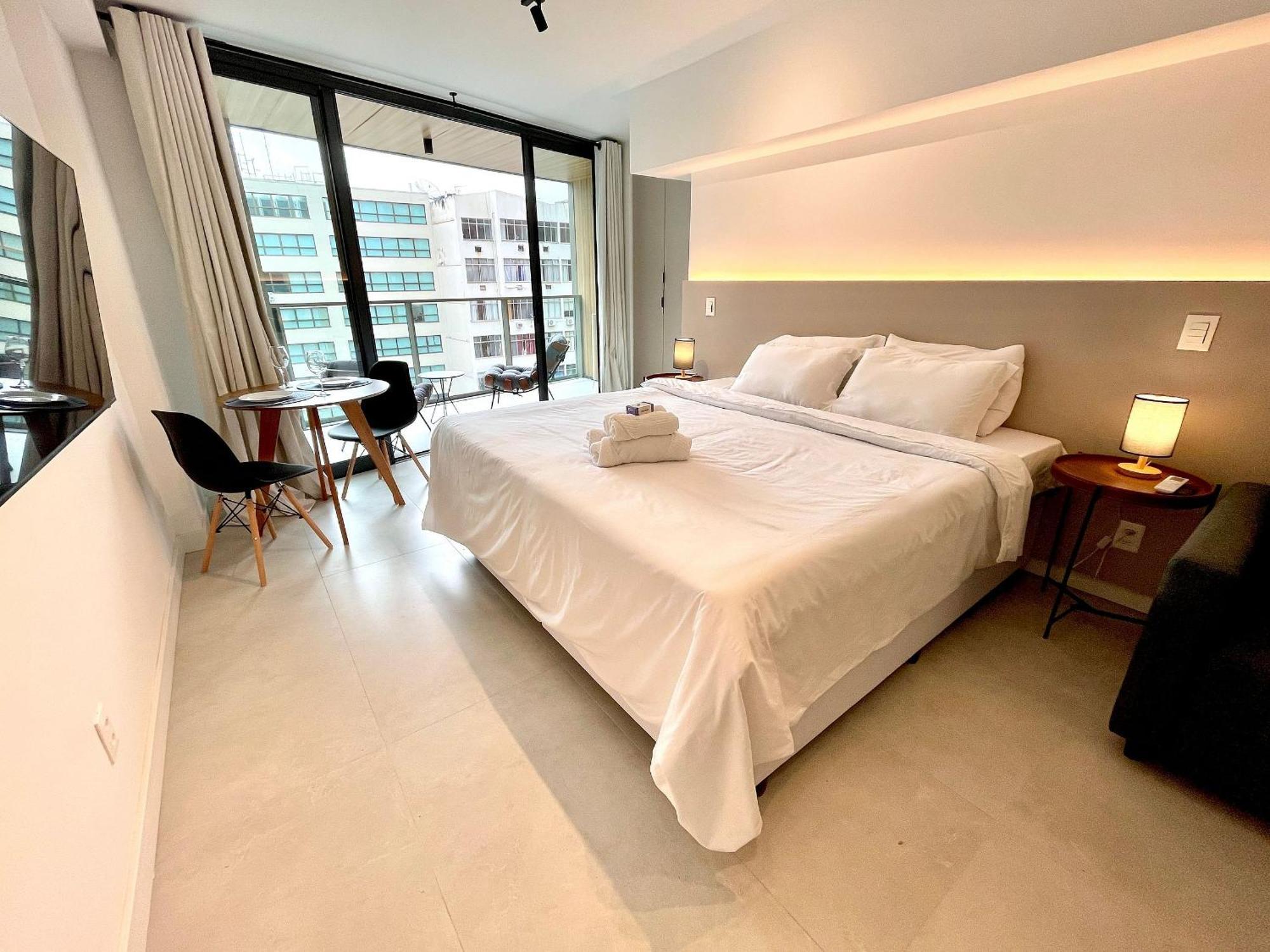 Leblon - Moderno Com Piscina E Academia. Apartamento *